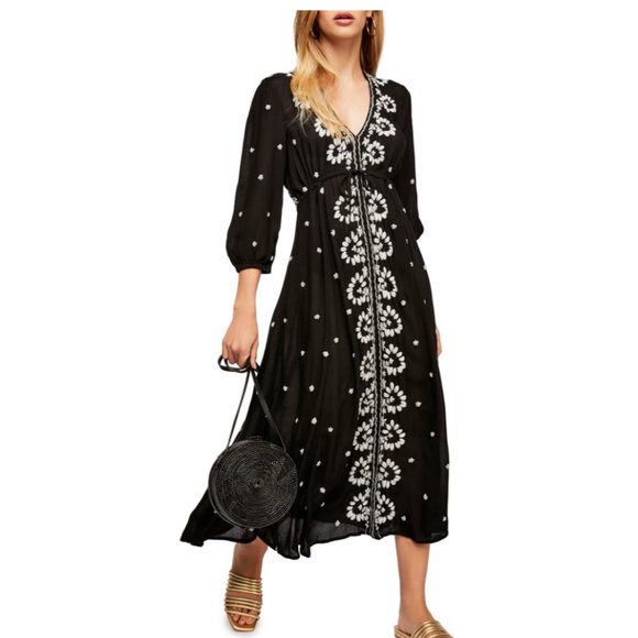 Free People Dresses & Skirts - Free People Embroidered midi Dress